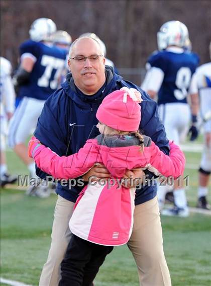 Thumbnail 1 in Newtown vs. Staples (CIAC Class LL Semifinal) photogallery.