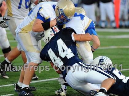 Thumbnail 2 in Newtown vs. Staples (CIAC Class LL Semifinal) photogallery.