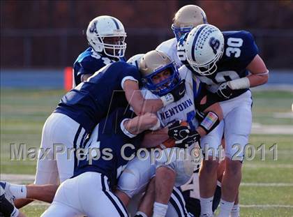 Thumbnail 2 in Newtown vs. Staples (CIAC Class LL Semifinal) photogallery.