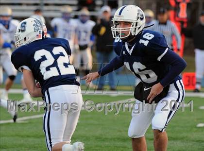 Thumbnail 2 in Newtown vs. Staples (CIAC Class LL Semifinal) photogallery.