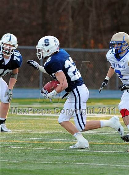 Thumbnail 2 in Newtown vs. Staples (CIAC Class LL Semifinal) photogallery.