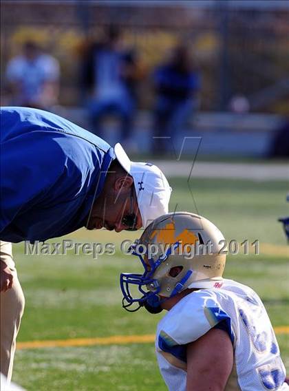 Thumbnail 3 in Newtown vs. Staples (CIAC Class LL Semifinal) photogallery.
