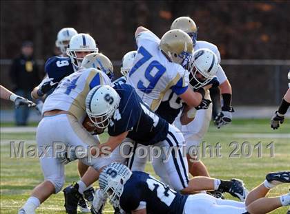 Thumbnail 3 in Newtown vs. Staples (CIAC Class LL Semifinal) photogallery.