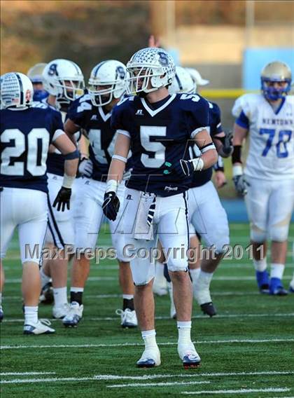Thumbnail 1 in Newtown vs. Staples (CIAC Class LL Semifinal) photogallery.