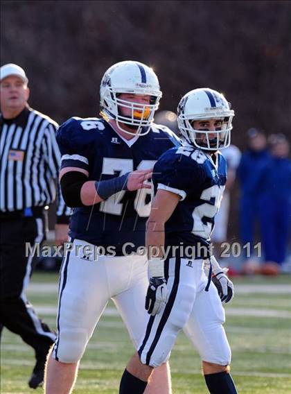 Thumbnail 1 in Newtown vs. Staples (CIAC Class LL Semifinal) photogallery.