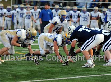 Thumbnail 1 in Newtown vs. Staples (CIAC Class LL Semifinal) photogallery.