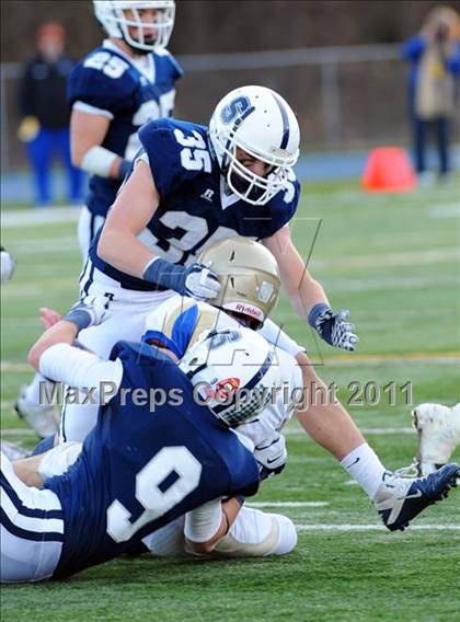 Thumbnail 2 in Newtown vs. Staples (CIAC Class LL Semifinal) photogallery.