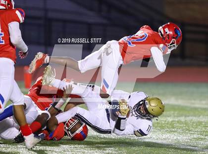 Thumbnail 3 in Kingfisher vs Marshall photogallery.
