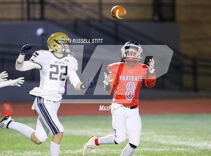 Thumbnail 1 in Kingfisher vs Marshall photogallery.