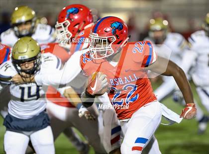 Thumbnail 3 in Kingfisher vs Marshall photogallery.