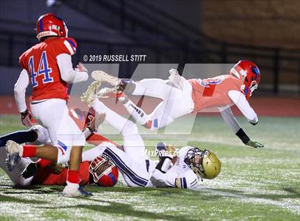 Thumbnail 1 in Kingfisher vs Marshall photogallery.
