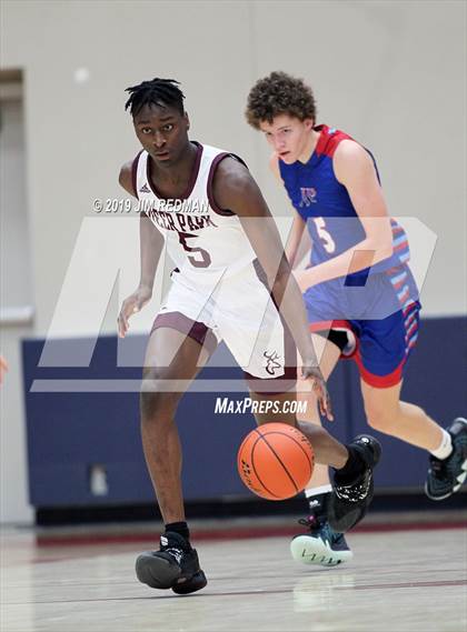 Thumbnail 2 in Deer Park vs. Pearce (McDonald's Texas Invitational) photogallery.