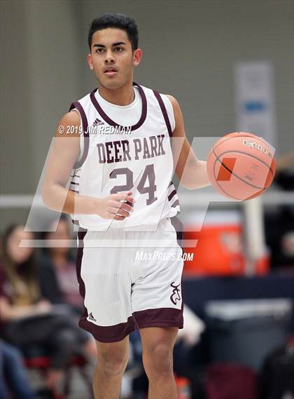 Thumbnail 1 in Deer Park vs. Pearce (McDonald's Texas Invitational) photogallery.