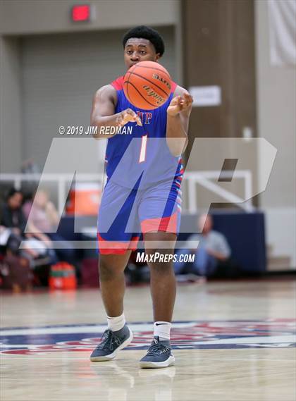 Thumbnail 3 in Deer Park vs. Pearce (McDonald's Texas Invitational) photogallery.