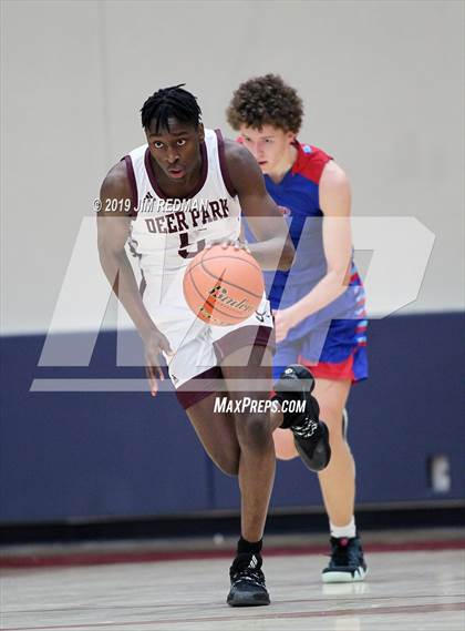 Thumbnail 3 in Deer Park vs. Pearce (McDonald's Texas Invitational) photogallery.