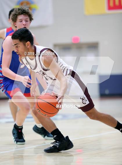 Thumbnail 2 in Deer Park vs. Pearce (McDonald's Texas Invitational) photogallery.