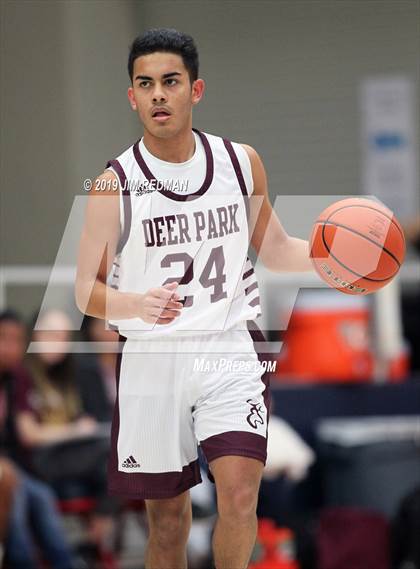 Thumbnail 3 in Deer Park vs. Pearce (McDonald's Texas Invitational) photogallery.