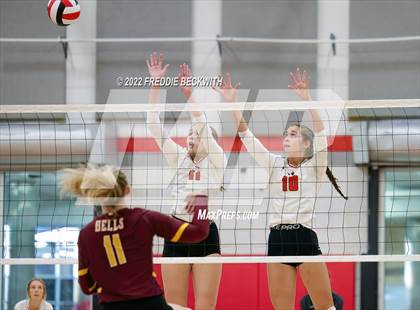 Thumbnail 3 in Bells @ Pottsboro photogallery.