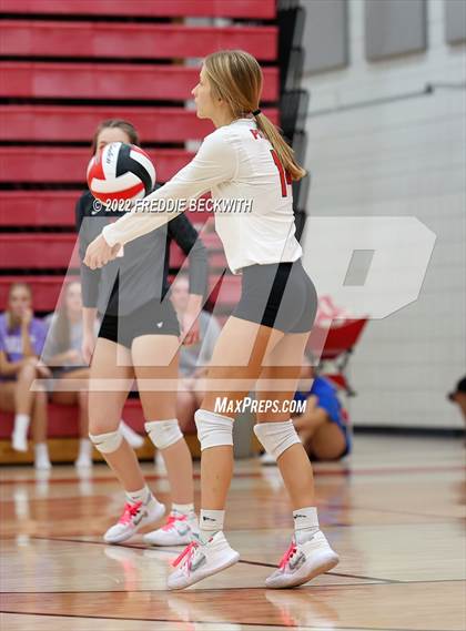 Thumbnail 3 in Bells @ Pottsboro photogallery.