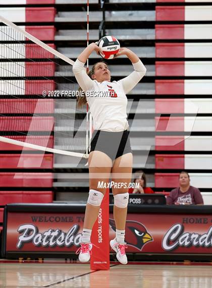 Thumbnail 3 in Bells @ Pottsboro photogallery.