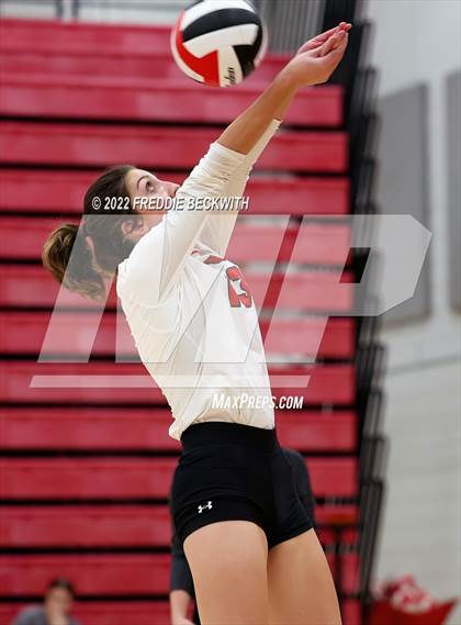 Thumbnail 1 in Bells @ Pottsboro photogallery.