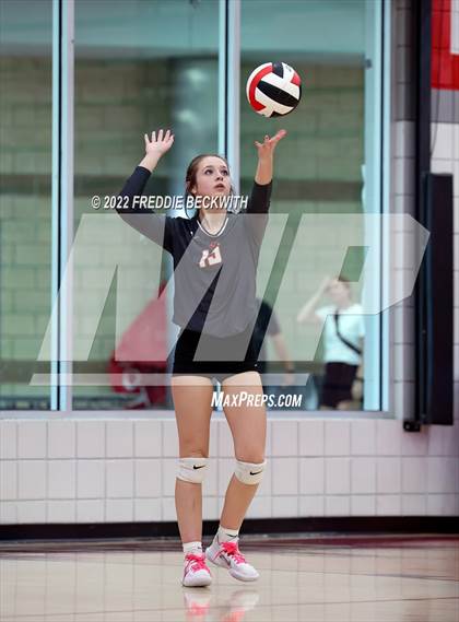 Thumbnail 3 in Bells @ Pottsboro photogallery.