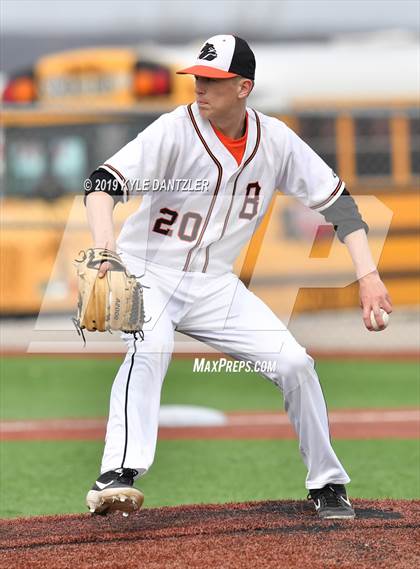 Thumbnail 1 in Holliday vs Burkburnett (Walker Stallcup Tournament) photogallery.