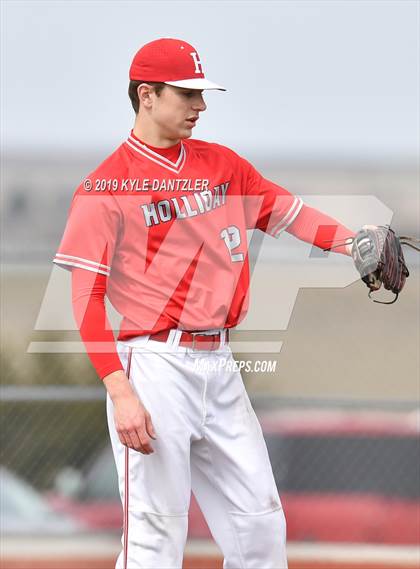 Thumbnail 2 in Holliday vs Burkburnett (Walker Stallcup Tournament) photogallery.