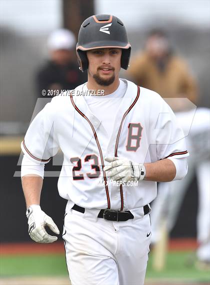 Thumbnail 2 in Holliday vs Burkburnett (Walker Stallcup Tournament) photogallery.