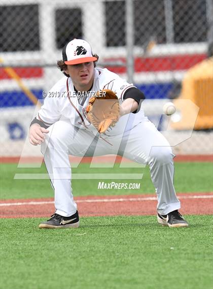 Thumbnail 3 in Holliday vs Burkburnett (Walker Stallcup Tournament) photogallery.