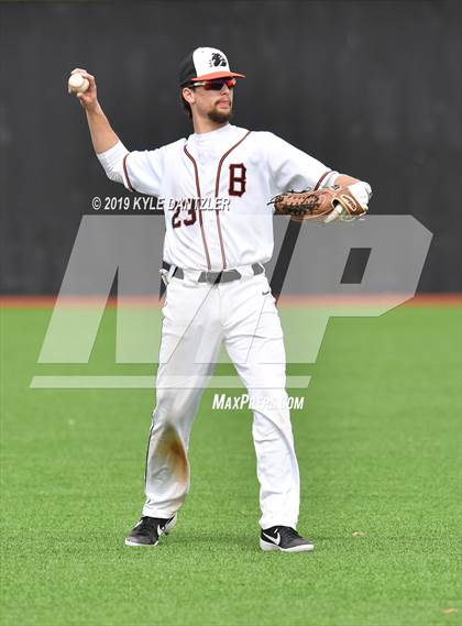 Thumbnail 2 in Holliday vs Burkburnett (Walker Stallcup Tournament) photogallery.