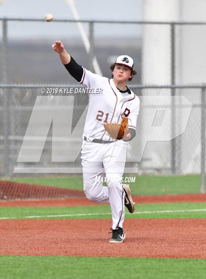 Thumbnail 2 in Holliday vs Burkburnett (Walker Stallcup Tournament) photogallery.