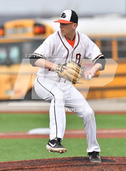 Thumbnail 3 in Holliday vs Burkburnett (Walker Stallcup Tournament) photogallery.