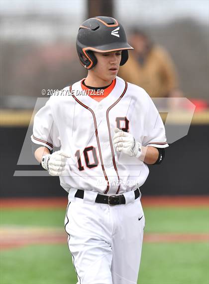 Thumbnail 1 in Holliday vs Burkburnett (Walker Stallcup Tournament) photogallery.
