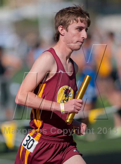 Thumbnail 1 in Ventura Invitational 4X1600M Relay photogallery.
