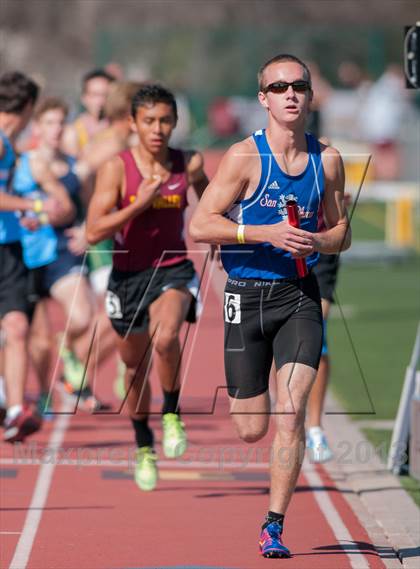 Thumbnail 1 in Ventura Invitational 4X1600M Relay photogallery.