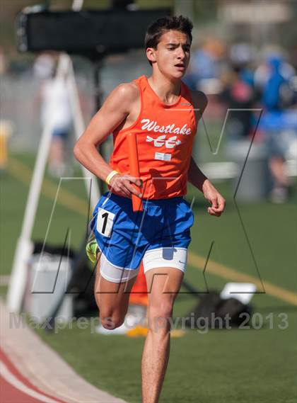 Thumbnail 2 in Ventura Invitational 4X1600M Relay photogallery.