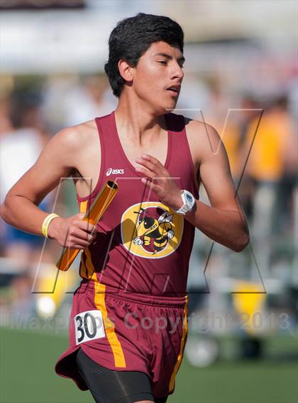 Thumbnail 3 in Ventura Invitational 4X1600M Relay photogallery.