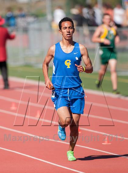 Thumbnail 2 in Ventura Invitational 4X1600M Relay photogallery.