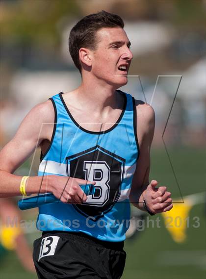 Thumbnail 2 in Ventura Invitational 4X1600M Relay photogallery.