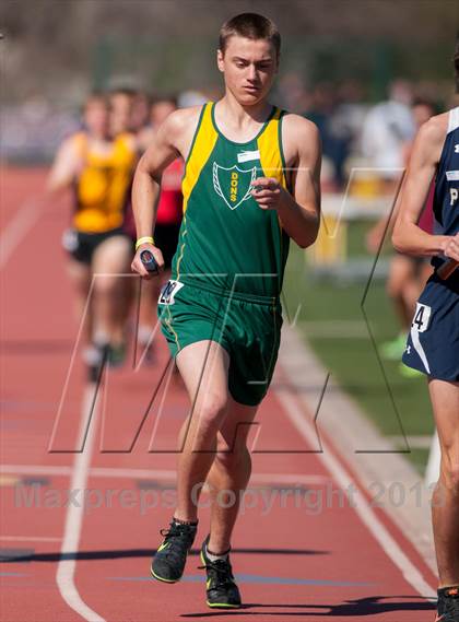 Thumbnail 1 in Ventura Invitational 4X1600M Relay photogallery.