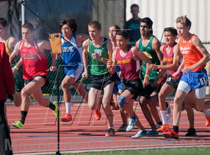 Thumbnail 3 in Ventura Invitational 4X1600M Relay photogallery.