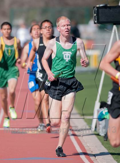 Thumbnail 1 in Ventura Invitational 4X1600M Relay photogallery.
