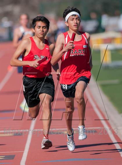 Thumbnail 2 in Ventura Invitational 4X1600M Relay photogallery.