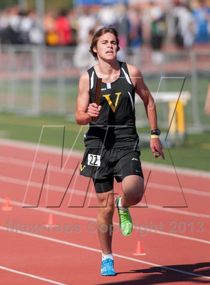 Thumbnail 2 in Ventura Invitational 4X1600M Relay photogallery.