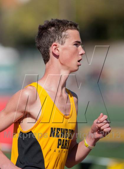 Thumbnail 1 in Ventura Invitational 4X1600M Relay photogallery.