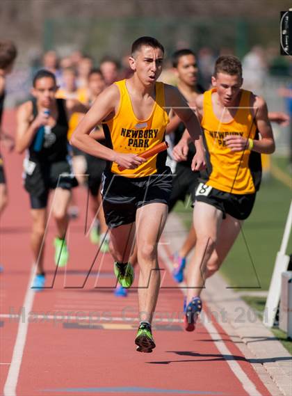 Thumbnail 1 in Ventura Invitational 4X1600M Relay photogallery.