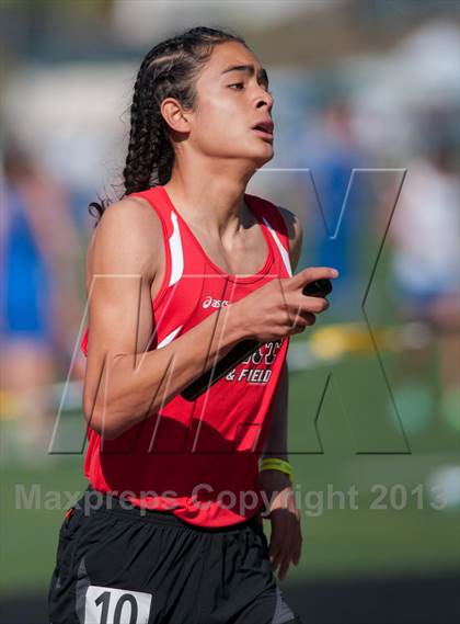 Thumbnail 3 in Ventura Invitational 4X1600M Relay photogallery.