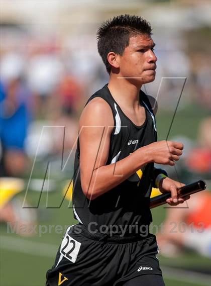 Thumbnail 3 in Ventura Invitational 4X1600M Relay photogallery.