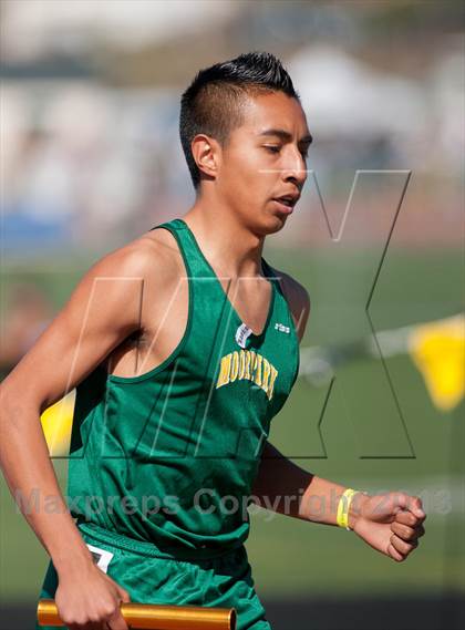 Thumbnail 1 in Ventura Invitational 4X1600M Relay photogallery.